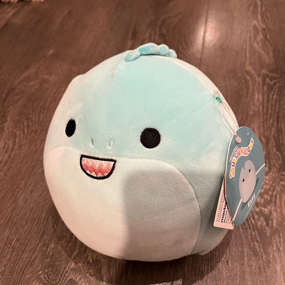 Squishmallow Essy dinosaur